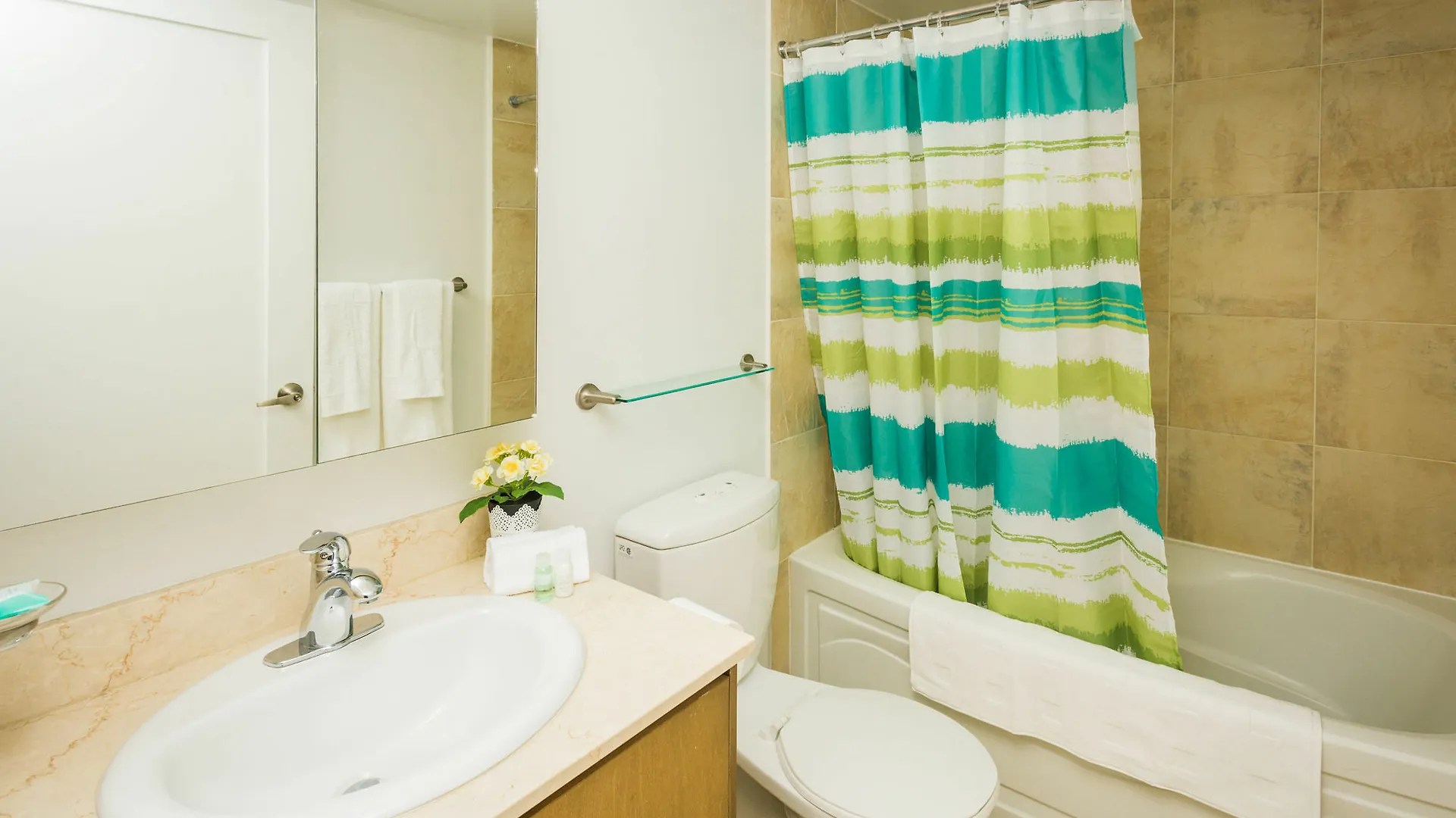 Red Maple Suites - Blue Jays Way Toronto Lägenhet