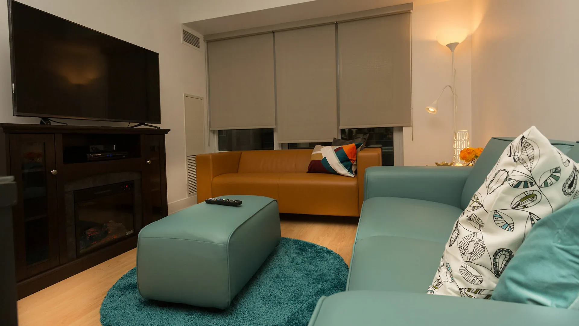 Lägenhet Red Maple Suites - Blue Jays Way Toronto Kanada