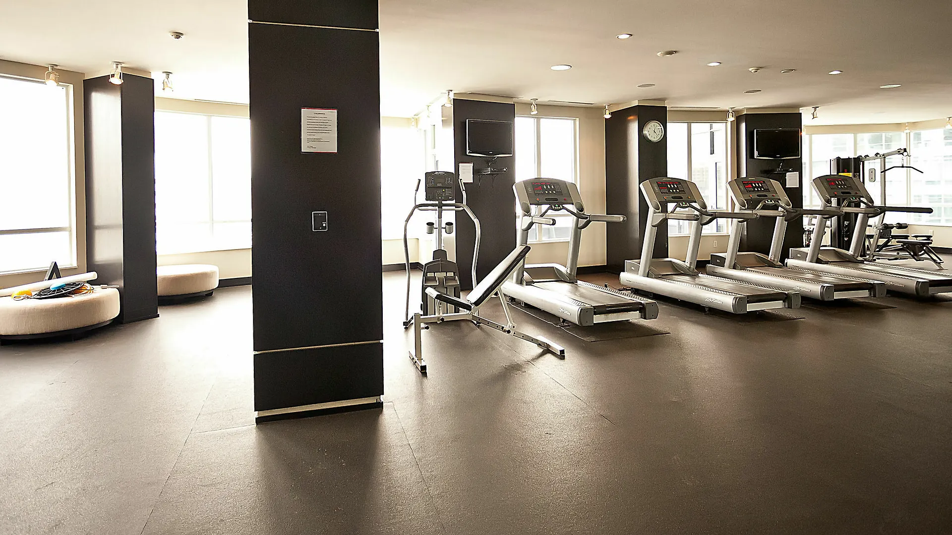 Lägenhet Red Maple Suites - Blue Jays Way Toronto