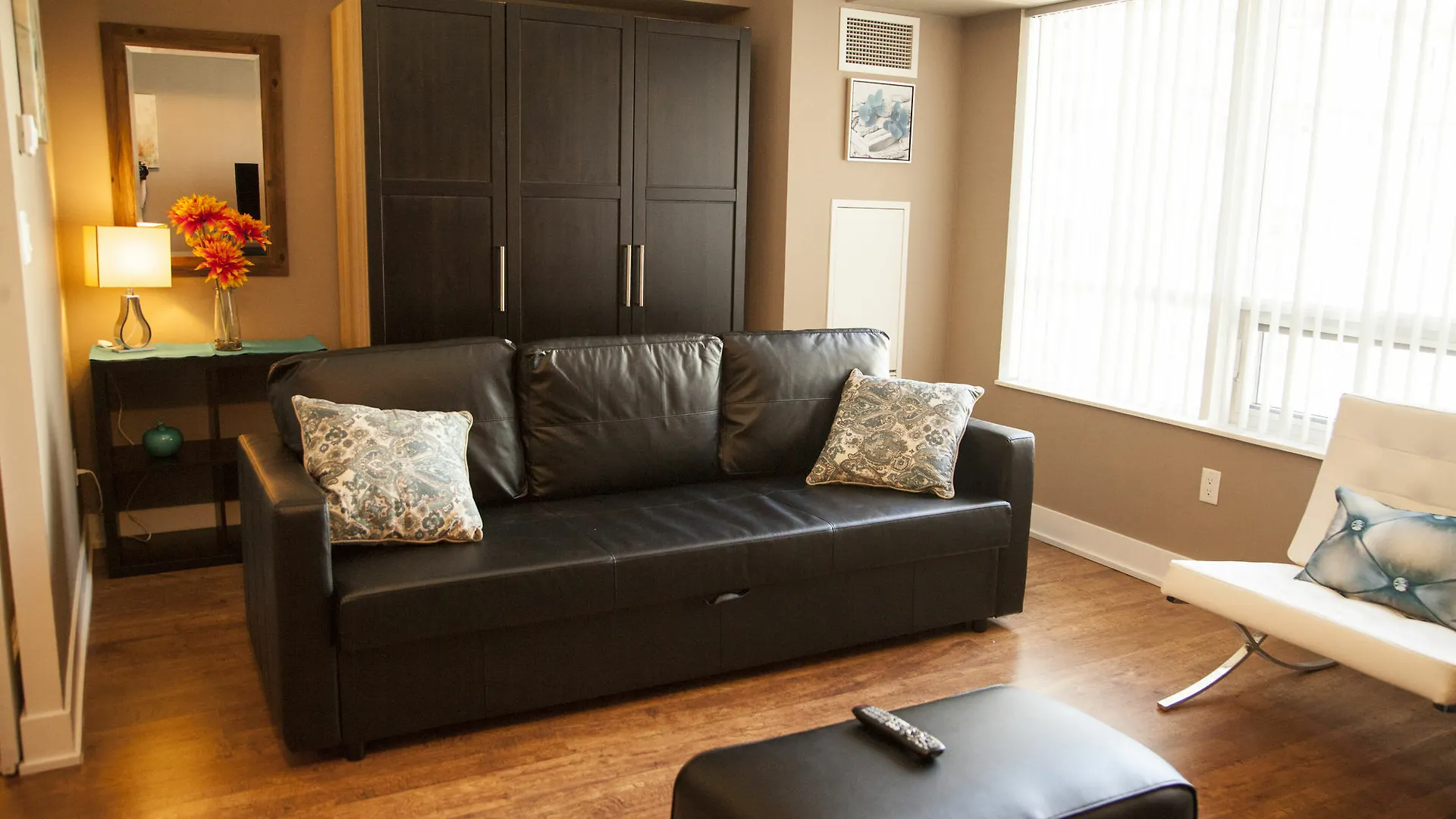 Red Maple Suites - Blue Jays Way Toronto 0*,  Kanada